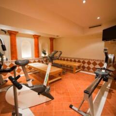 Отель Sporthotel Victoria Швейцария, Гштад - отзывы, цены и фото номеров - забронировать отель Sporthotel Victoria онлайн фитнесс-зал