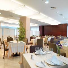 Отель Eurostars Ciudad De La Coruna Hotel Испания, Ла-Корунья - 1 отзыв об отеле, цены и фото номеров - забронировать отель Eurostars Ciudad De La Coruna Hotel онлайн питание