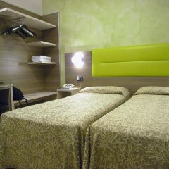 Hotel Siena сейф в номере