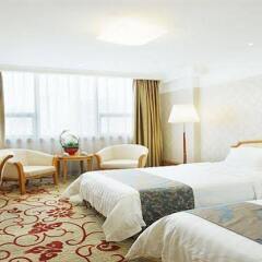 South China Harbour View Hotel комната для гостей фото 5