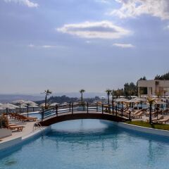 Отель Select Hill Resort Албания, Тирана - отзывы, цены и фото номеров - забронировать отель Select Hill Resort онлайн бассейн