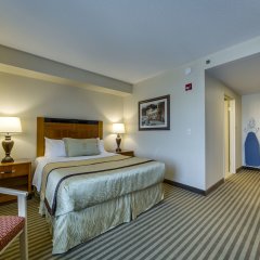 Отель Monte Carlo Inn Barrie Suites Канада, Барри - отзывы, цены и фото номеров - забронировать отель Monte Carlo Inn Barrie Suites онлайн комната для гостей фото 4