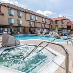 Отель Quality Inn & Suites Bell Gardens Белл Гарденс бассейн фото 2