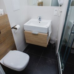 Отель Shortstaypoland Senatorska B31 Варшава ванная