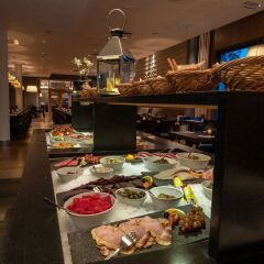 Quality Hotel Skifer питание