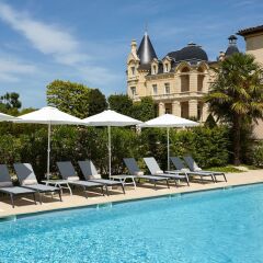 Отель Chateau Hotel & Spa Grand Barrail Франция, Сент-Эмильон - отзывы, цены и фото номеров - забронировать отель Chateau Hotel & Spa Grand Barrail онлайн бассейн фото 3
