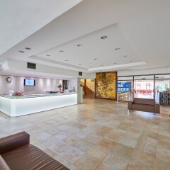 Cala Ferrera Hotel интерьер отеля