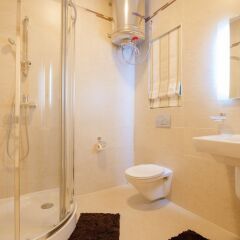 Отель Seafront Luxury Apartment, Pool and Great Location Мальта, Слима - отзывы, цены и фото номеров - забронировать отель Seafront Luxury Apartment, Pool and Great Location онлайн ванная