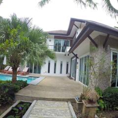 Отель Suriyasom Villa фото 3