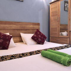 Отель Travel Lodge Maldives сейф в номере