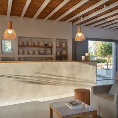 Milos Breeze Boutique Hotel гостиничный бар