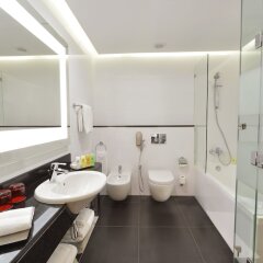 Swiss-Belhotel Seef Bahrain in Manama, Bahrain from 122$, photos, reviews - zenhotels.com bathroom