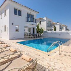 Отель Villa Margarita for Kids Кипр, Протарас - отзывы, цены и фото номеров - забронировать отель Villa Margarita for Kids онлайн бассейн