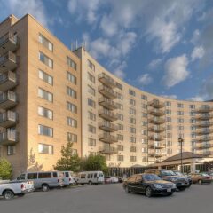 Отель Arlington Court Suites Hotel США, Арлингтон - отзывы, цены и фото номеров - забронировать отель Arlington Court Suites Hotel онлайн парковка