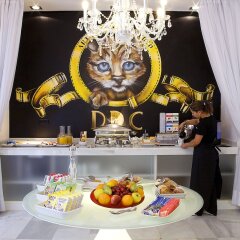 Отель Dormirdcine Cooltural Rooms Испания, Мадрид - отзывы, цены и фото номеров - забронировать отель Dormirdcine Cooltural Rooms онлайн питание фото 2