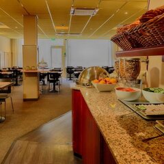 Отель Leonardo Hotel Amsterdam City Center Нидерланды, Амстердам - 12 отзывов об отеле, цены и фото номеров - забронировать отель Leonardo Hotel Amsterdam City Center онлайн питание