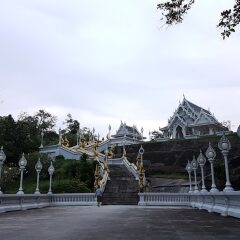 Отель Aonang Cliff Beach Resort спортивное сооружение
