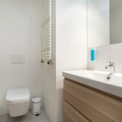 Отель UNIC Apartments Dominikanska Польша, Познань - отзывы, цены и фото номеров - забронировать отель UNIC Apartments Dominikanska онлайн ванная
