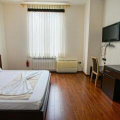 Hotel Vila 3 сейф в номере