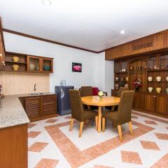Отель Tony Resort в номере