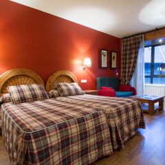 Отель Gran Chalet Hotel Испания, Вьельа Э Михаран - отзывы, цены и фото номеров - забронировать отель Gran Chalet Hotel онлайн комната для гостей