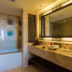 Отель Grand Solmar Land's End Resort & Spa Кабо-Сан-Лукас ванная