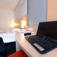 Отель ibis Lyon Part Dieu Les Halles Франция, Лион - отзывы, цены и фото номеров - забронировать отель ibis Lyon Part Dieu Les Halles онлайн удобства в номере