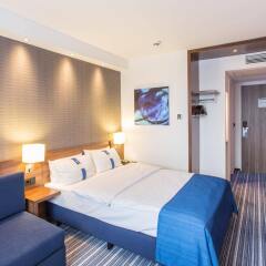 Отель Holiday Inn Express Neunkirchen комната для гостей фото 5