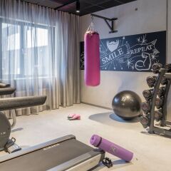 Отель Moxy Munich Messe Ашхайм фитнесс-зал фото 2