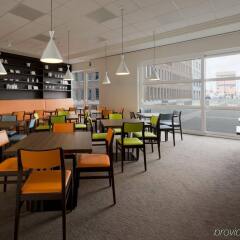 Отель Holiday Inn Express Antwerp City-North Бельгия, Антверпен - 3 отзыва об отеле, цены и фото номеров - забронировать отель Holiday Inn Express Antwerp City-North онлайн питание фото 2