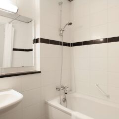 Отель Best Western Amsterdam Airport Hotel Нидерланды, Хофддорп - 3 отзыва об отеле, цены и фото номеров - забронировать отель Best Western Amsterdam Airport Hotel онлайн ванная фото 2