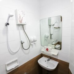 Отель Nida Rooms The Wisdom 62 Bueng Kum Таиланд, Бангкок - отзывы, цены и фото номеров - забронировать отель Nida Rooms The Wisdom 62 Bueng Kum онлайн ванная