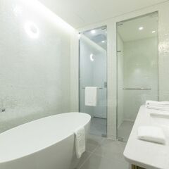 Mong Hotel ванная