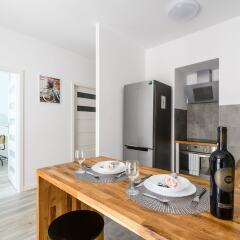 Отель M&R Apartament Airport Konstruktorska 7 в номере фото 2