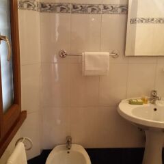 Отель Cicerone Guest House ванная фото 2