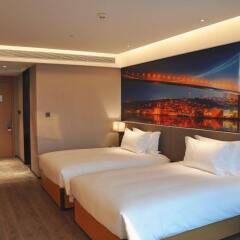 Отель Mercure Shanghai Hongqiao Railway Station комната для гостей фото 3