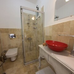 King Hotel Alacati Чешме ванная