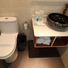 Отель Zhantan Courtyard Hotel Китай, Пекин - отзывы, цены и фото номеров - забронировать отель Zhantan Courtyard Hotel онлайн ванная фото 2