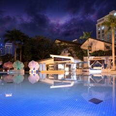 Lotte Legend Hotel Saigon бассейн