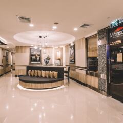 Отель Adelphi Suites Bangkok интерьер отеля фото 3
