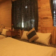 Tavan Riverside Homestay Hostel Шапа комната для гостей фото 4