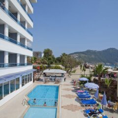 Azak Beach Hotel бассейн
