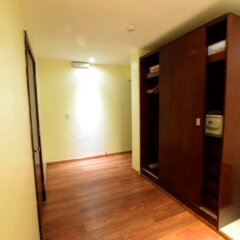 Отель Al Maha Residence RAK сейф в номере