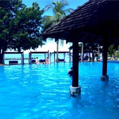 Отель Anchorage Beach Resort Фиджи, Вити-Леву - отзывы, цены и фото номеров - забронировать отель Anchorage Beach Resort онлайн бассейн