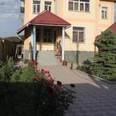 Отель The Zhibek-Zholu Guest House Кыргызстан, Бишкек - отзывы, цены и фото номеров - забронировать отель The Zhibek-Zholu Guest House онлайн