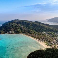 Отель Phi Phi Island Village Beach Resort Таиланд, Краби - 2 отзыва об отеле, цены и фото номеров - забронировать отель Phi Phi Island Village Beach Resort онлайн пляж фото 2