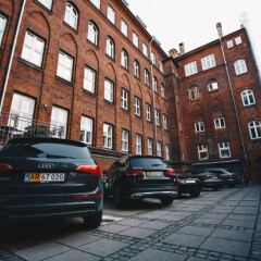 Ascot Hotel парковка