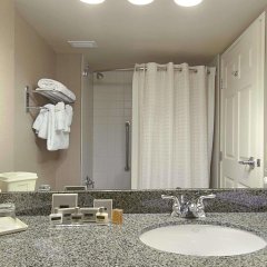 Wingate by Wyndham Greenwood Village/Denver Tech in Greenwood Village, United States of America from 149$, photos, reviews - zenhotels.com bathroom