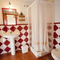 Отель Hostal San Juan Испания, Салобрена - отзывы, цены и фото номеров - забронировать отель Hostal San Juan онлайн удобства в номере фото 2
