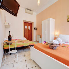 Отель B&B In the Center You Too в номере